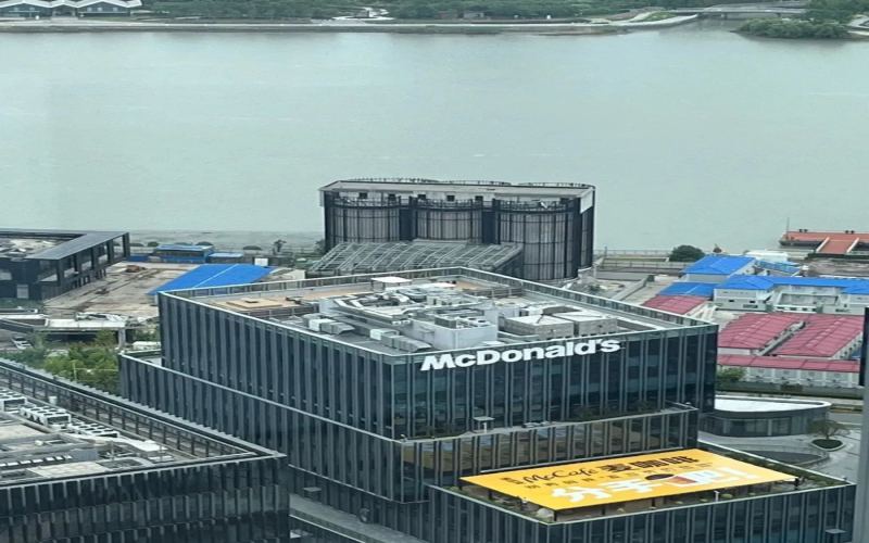 麦咖啡宣告品牌独立：拿铁升级为奶铁，现磨咖啡与快餐咖啡正式分道扬镳
