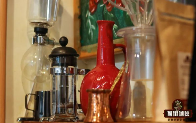 Introduction to Types of Coffee Equipment | Why Do Coffee Shops Rarely Use Siphon or French Press to Make Single-Origin Coffee? What Are the Advantages of Pour-Over Coffee Makers?