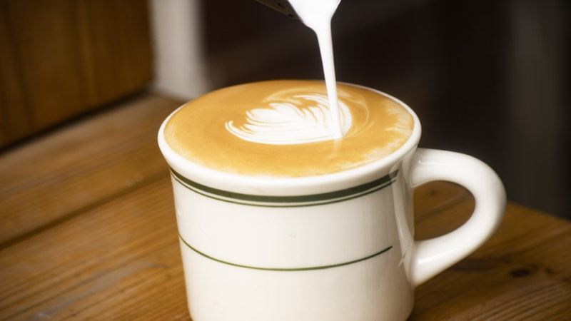 A Guide to Selecting Coffee Beans for Americano by Roast Level