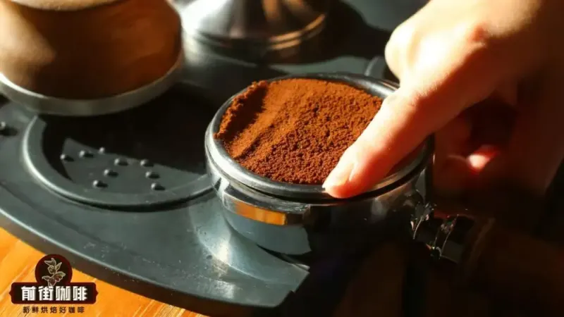 布粉器和布粉针究竟值不值得入手？从萃取均匀度看浓缩咖啡的稳定性