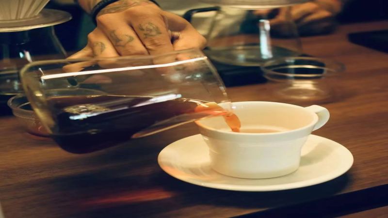 咖啡师用浓香护手霜会影响咖啡品鉴吗？行业卫生与香气管理的现实探讨