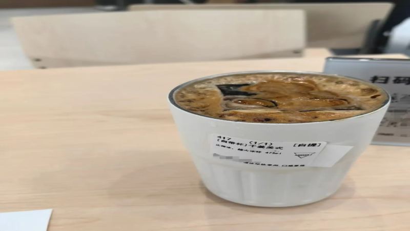 顾客自带橘子壳买Manner咖啡被拒折扣，环保自带杯的边界在哪里
