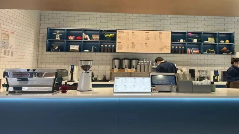 胖东来跨界自营咖啡店：不拼价格不卷特色，靠真诚服务能走多远