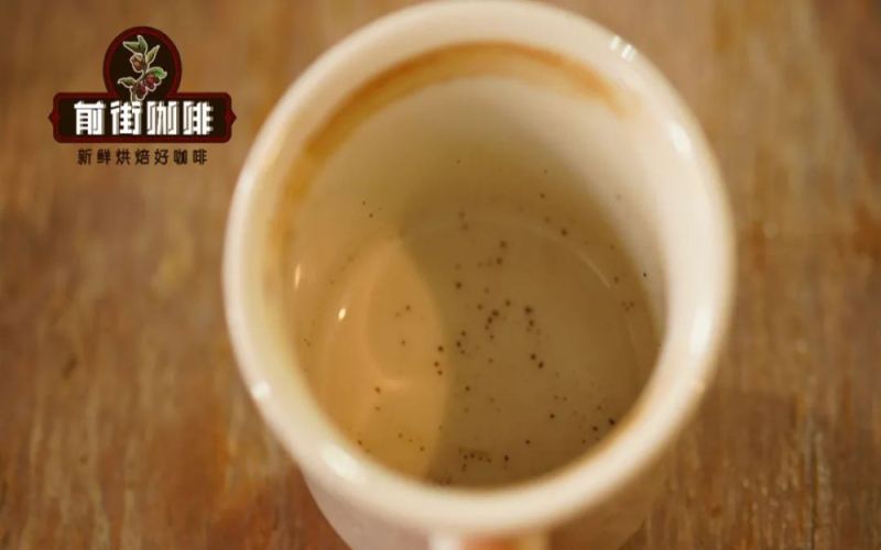 意式浓缩咖啡杯底为何出现细粉沉淀？解析成因与实用改善方案