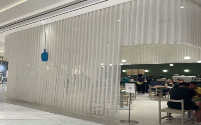蓝瓶咖啡深圳二店开业未现排队盛况，精品定位与市场期待面临考验