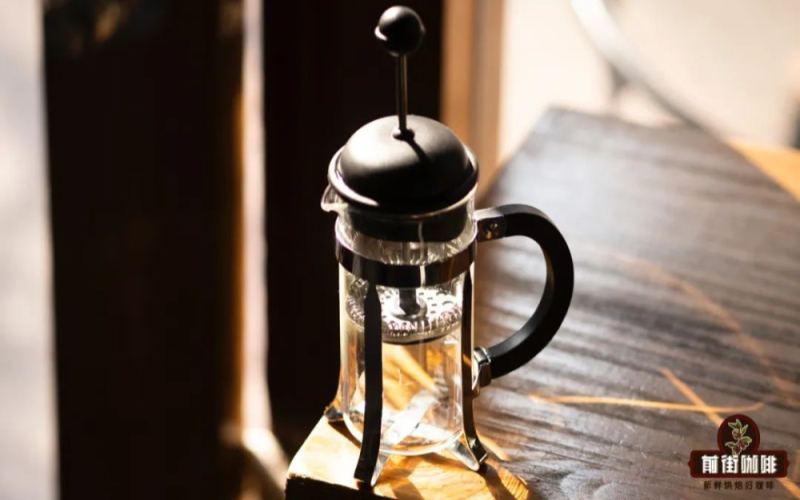 法压壶冲泡瑰夏咖啡全攻略：研磨、水温、比例与时间参数详解