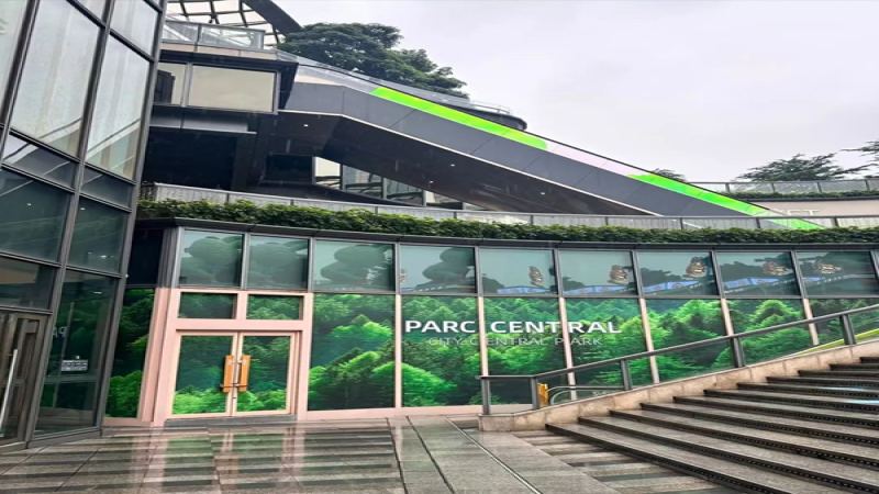 奈雪广州天环广场PRO店突然撤场，经营四年多的CBD形象店为何说关就关？