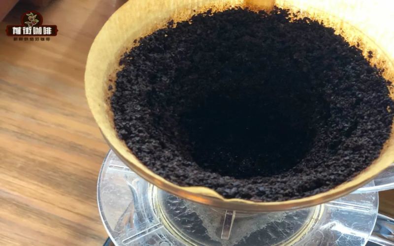 手冲咖啡的粉坑形态解析：深坑并非好喝标志，注水手法才是关键
