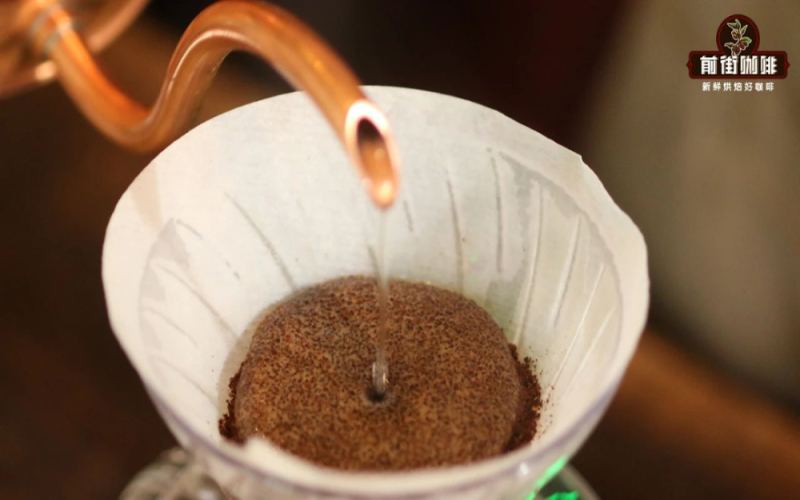 手冲咖啡三段式注水全解析：闷蒸技巧、水量分配与V60实操指南