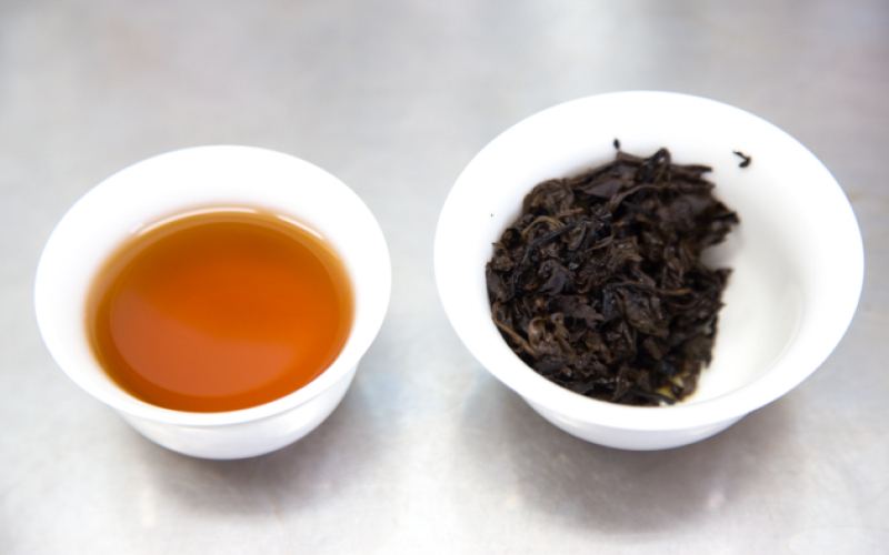 2010年云南陈年红茶：有氧8年加无氧2年熟成，香气口感与价格详解