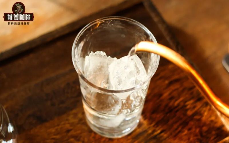 Coffee Flavor Tasting | Can drinking ice water before drinking pour-over coffee help you taste more flavors? What role does ice water play in the coffee tasting process?
