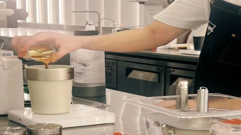 咖啡师爆单时的那些“失误出品”：为什么浓缩咖啡会凭空消失？