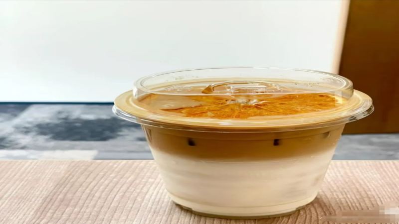 Manner密集推新茶咖引热议，橙子冰茶拿铁被指与自家清橙拿铁高度相似