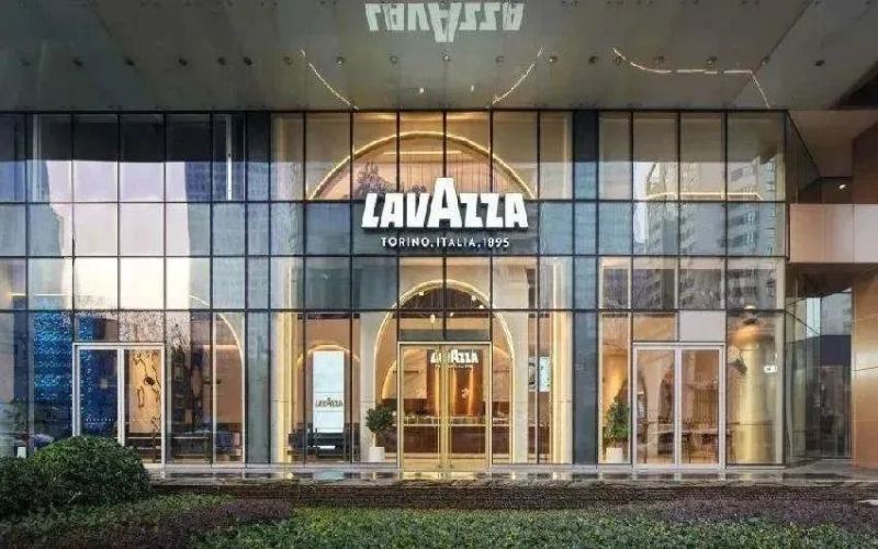 百胜中国加码Lavazza意式咖啡，COFFii & JOY在华业务将逐步落幕