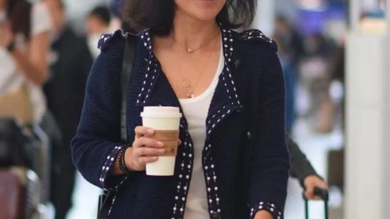 咖啡杯量缩减背后：从大杯到小杯，价格为何不降反升的品质逻辑