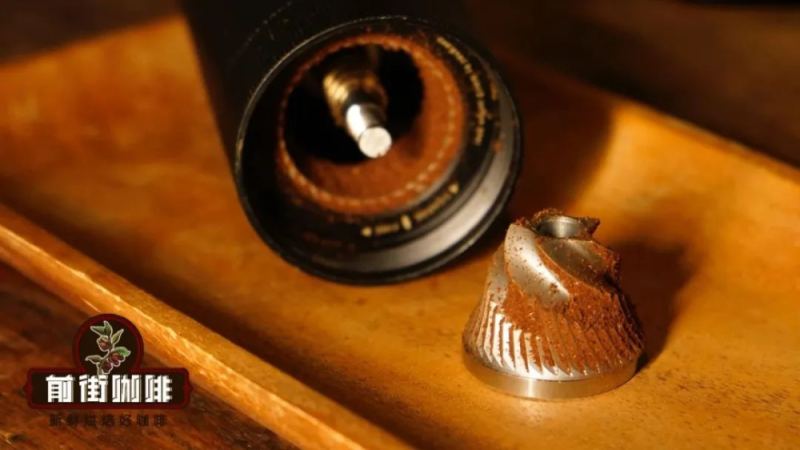Complete Guide to Cleaning and Maintaining Manual and Electric Coffee Grinders: Brush Cleaning and Deep Maintenance Essentials
