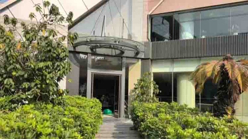 广州二沙岛星巴克臻选店经营十五年后租约到期永久结业，多城老店接连退场引咖啡爱好者追忆