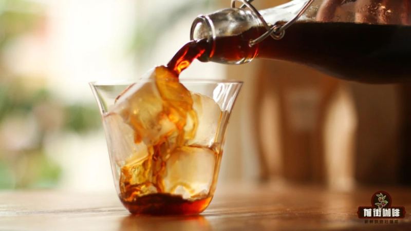 冰滴咖啡的酒香奥秘：冷萃研磨比例、滴滤参数与低温熟成工艺详解