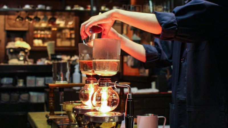 虹吸壶咖啡冲煮全攻略：从萃取原理到操作步骤详解