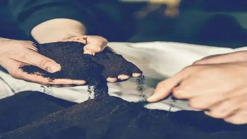 咖啡渣驱动咖啡烘焙：日本企业联手高校开发生物焦燃料，宣称实现零碳排放