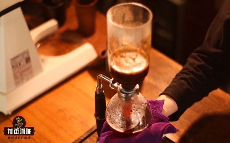 Light, Medium, and Dark Roasts: How to Choose Coffee Beans for Pour-Over