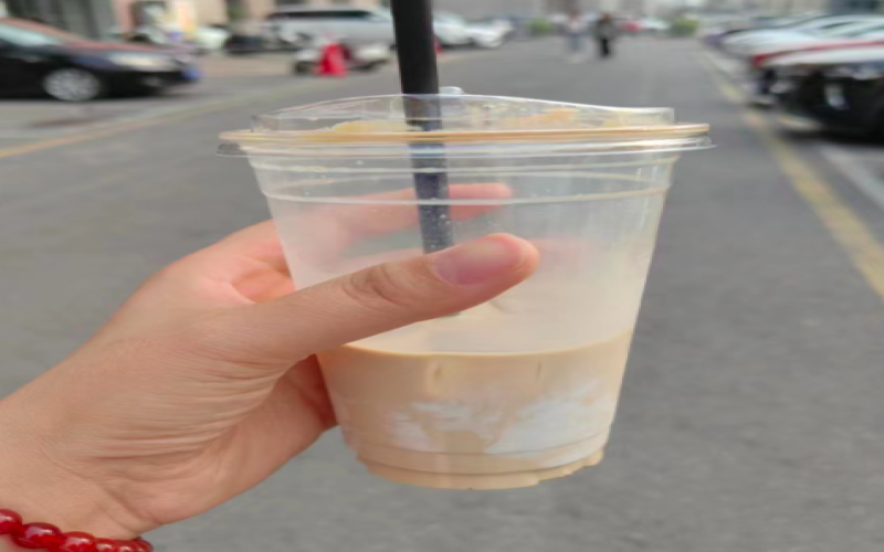 自带杯优惠真的能吸引消费者吗？探究咖啡爱好者为何仍偏爱一次性杯