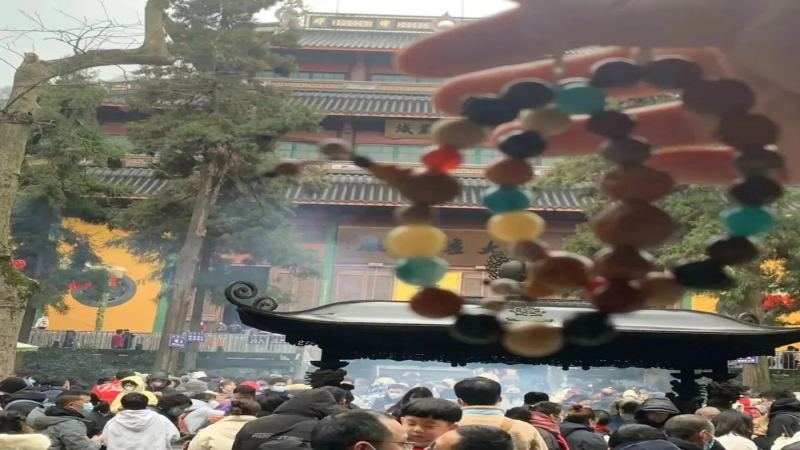 寺庙咖啡为何走红？2023咖啡市场新趋势下消费场景的打造路径