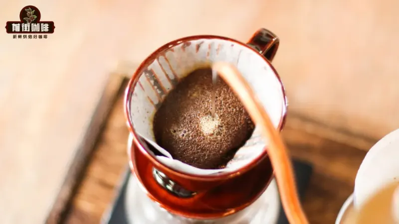梯形滤杯为何逐渐淡出视野？扇形滤杯的冲煮优势与V60锥形滤杯差异解析