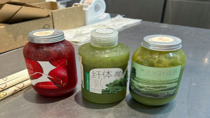 喜茶超级植物茶持续上新，后厨员工变身全天候果蔬处理工直呼吃不消