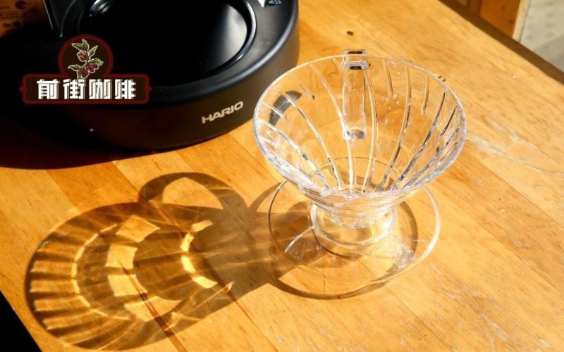 Hario V60滤杯螺旋肋骨设计解析 注水方向对萃取流速的影响