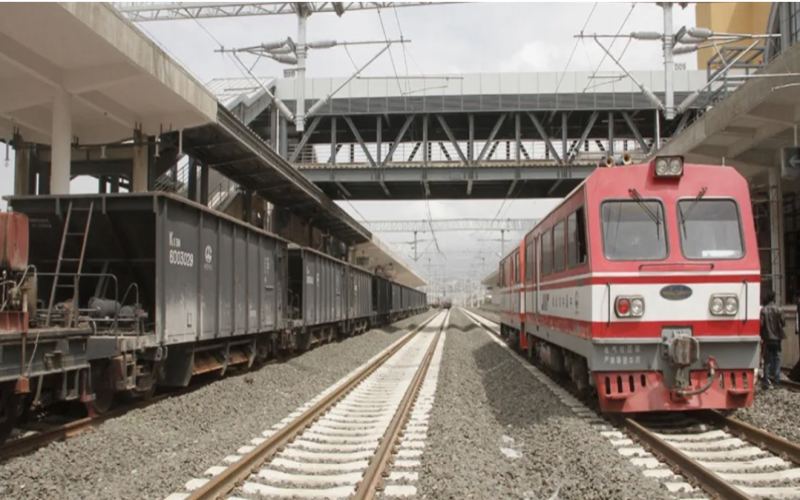 The internal war in Ethiopia has led to problems with coffee transportation, and it is considering using railways for diversion.