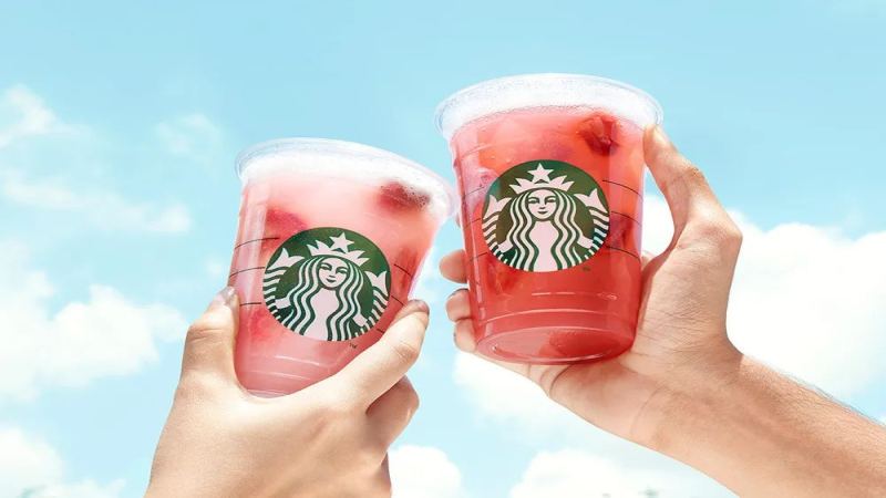 星巴克Pink Drink内地即将上架，草莓柠檬星冰爽点单攻略与口味解析