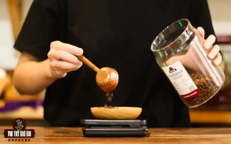 手冲与意式咖啡需要电子秤吗？从粉量到液重解析精准称量的必要性