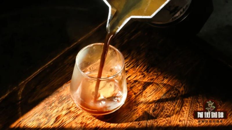 Moka Pot Coffee Brewing Tutorial | Is the Moka Pot a Stand-In for a Semi-Automatic Espresso Machine? Can Moka Pot Coffee Replace Espresso?