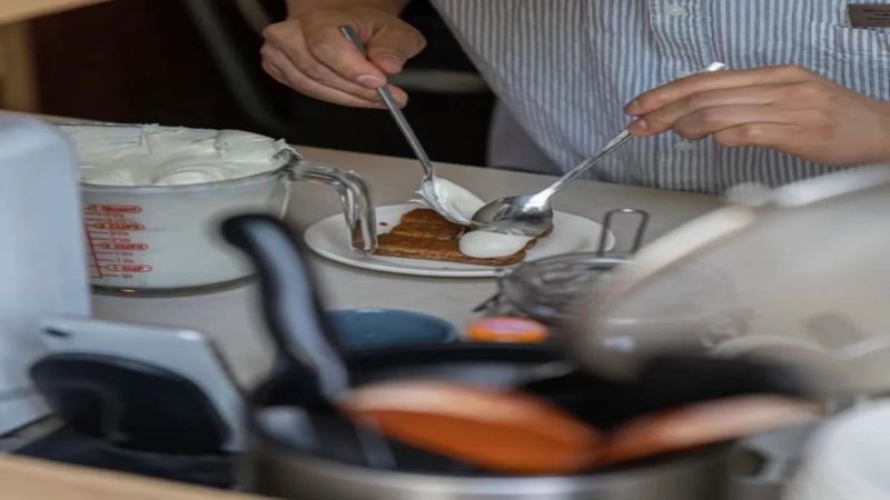 中式小吃搭配咖啡成新潮流：从煎饼果子到肠粉，咖啡馆的本土化探索与趋势分析