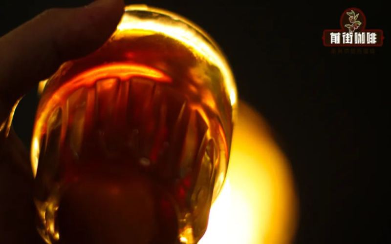 手冲咖啡为何出现尖锐酸感？解析萃取不足与酸甜苦平衡的调整方法
