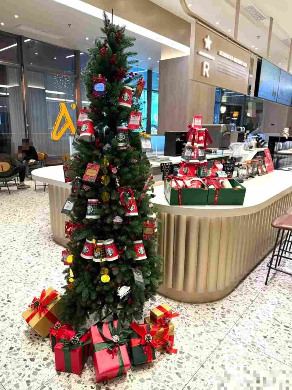Starbucks China Playlist Shift Sparks Coffee Culture Debate